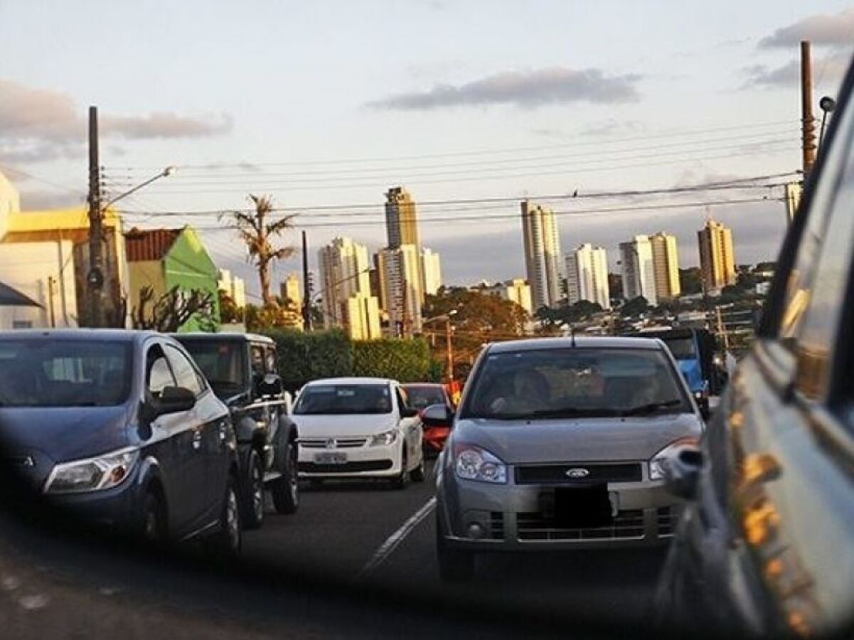 Proprietários de veículos placas finais 7 e 8 devem pagar licenciamento até o fim de agosto