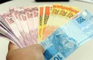 Governo brasileiro confirma salário mínimo de R$ 1.621 para 2026
