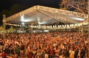 Arraial re&uacute;ne tradi&ccedil;&atilde;o, religi&atilde;o e Copa do Mundo na pra&ccedil;a do R&aacute;dio