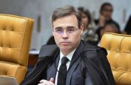 André Mendonça vota para livrar big techs de responder por conteúdos de usuários