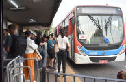 Linhas de ônibus terão reforço e transporte será gratuito para inscritos no Enem