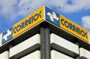Correios vetam vale-natal de R$ 2,5 mil a funcionários, enquanto aguardam decisão da Fazenda