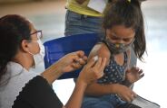 Campo Grande terá plantão de vacinação contra Covid-19 para bebês neste sábado (23)