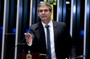 Lindbergh: governo estuda mandar proposta 6x1 com urg&ecirc;ncia constitucional para a C&acirc;mara