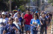 Prociss&atilde;o de Nossa Senhora Aparecida re&uacute;ne fieis em Campo Grande
