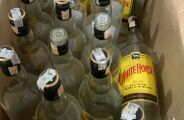 Pol&iacute;cia Civil apreende 900kg de garrafas de whisky vazias sem nota fiscal