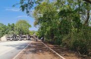 Carreta tomba e bloqueia BR-262 pr&oacute;ximo a Terenos
