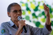 Marina Silva diz que tempo 'n&atilde;o pode ser impedimento' para debater temas pol&ecirc;micos
