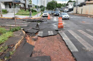 Chuva de 38 mil&iacute;metros leva asfalto de ruas e causa estragos em Campo Grande