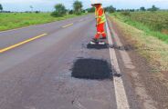 Ap&oacute;s PRFs taparem buracos em rodovia, DNIT inicia repara&ccedil;&atilde;o na BR-376