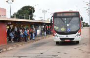 Durante as f&eacute;rias, transporte coletivo atua com hor&aacute;rio modificado