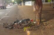 Jovem morre ap&oacute;s colidir moto contra &aacute;rvore em Dourados 