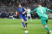 It&aacute;lia perde para a B&oacute;snia nos p&ecirc;naltis e fica fora da terceira Copa seguida