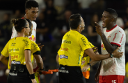 Zagueiro do Bragantino pega gancho de 12 jogos ap&oacute;s fala machista contra &aacute;rbitra de MS