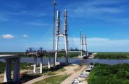 Ponte que une Brasil e Paraguai est&aacute; 90% conclu&iacute;da