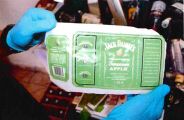 Pol&iacute;cia fecha "usina" clandestina de falsifica&ccedil;&atilde;o de bebida alco&oacute;lica em Campo Grande