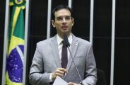 Escala 6x1: Posso apresentar o relat&oacute;rio entre 20 e 22 de maio, diz Leo Prates
