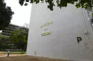 Nosso ajuste fiscal &eacute; na linha gradativa e constante, caminho est&aacute; dado, diz Ceron