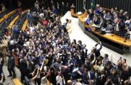 Direita de MS comemora derrubada do veto que beneficia Jair Bolsonaro