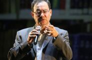 Augusto Cury faz palestra sobre sa&uacute;de mental, com m&uacute;sica e solidariedade na Capital