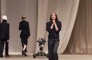 ALDA: a alfaiataria emocional e sofisticada de Sasha Meneghel para a Mondepars