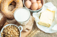 Nutricionista explica quais nutrientes n&atilde;o podem faltar no caf&eacute; da manh&atilde; e ensina combina&ccedil;&otilde;es