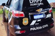 Pol&iacute;cia prende mais dois suspeitos de matar homem no Inferninho