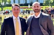 A cada visita de um Bolsonaro &agrave; Casa Branca, quem paga a conta &eacute; o povo, diz Elias Rosa