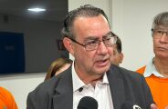 Em meio a bolsonaristas, Cury evita polemizar com Fl&aacute;vio Bolsonaro