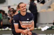 Zverev vence batalha contra Cobolli, &eacute; campe&atilde;o de Roland Garros e vence 1&ordm; Slam