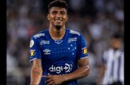 Com raiz terena, &Eacute;derson leva nome do povo ind&iacute;gena ao maior palco do futebol