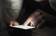 Especialistas alertam para o avan&ccedil;o da nomofobia, medo irracional de ficar sem o celular