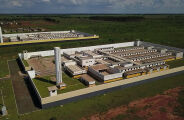 MS assina contratos para constru&ccedil;&atilde;o de tr&ecirc;s novas 'gameleiras' em Campo Grande