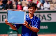 Guto Miguel vence Roland Garros juvenil e se torna 1&ordm; brasileiro campe&atilde;o do torneio