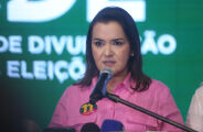 Justi&ccedil;a arquiva inqu&eacute;rito contra Adriane Lopes por fala sobre "centro de macumba"
