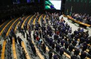 Um ter&ccedil;o dos partidos explicou controle de emendas parlamentares