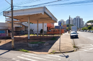 Corpo carbonizado &eacute; encontrado nos fundos de posto na Rua 13 de Maio