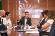Riedel mant&eacute;m agenda de trabalho no in&iacute;cio da campanha