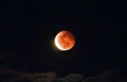 Eclipse vai encobrir 96% da Lua nesta quinta e poder&aacute; ser visto em MS
