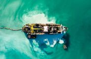 Tempestade nos EUA remove areia da praia e desenterra navio naufragado h&aacute; mais de 140 anos