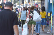 Confira o que abre e o que fecha nos feriados de 11 e 12 de outubro