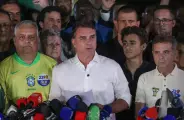 Fl&aacute;vio diz que vai pedir cassa&ccedil;&atilde;o de chapa do PT e que Moraes ordenou entrega de passaportes