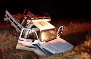 Idoso morre ap&oacute;s caminhonete cair em valeta durante ca&ccedil;ada em Dourados