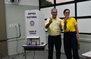 Ao votar, Reinaldo Azambuja faz duras cr&iacute;ticas ao Judici&aacute;rio
