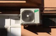 Adeus ao ar-condicionado: nova tecnologia resfria a casa gastando 80% menos energia