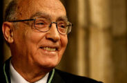 Saramago, Nobel de Literatura: "S&oacute; pensando nas pequenas coisas chegaremos a compreender as grandes"