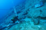 Arque&oacute;logos encontram na Turquia um navio que afundou h&aacute; quase 5 mil anos