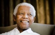 Nelson Mandela: "Ningu&eacute;m nasce odiando outra pessoa, as pessoas aprendem a odiar"