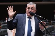 Lula convenceu o Fl&aacute;vio 'a fazer o L', diz Jos&eacute; Guimar&atilde;es sobre PEC 6x1