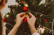 Adeus &agrave; &aacute;rvore de Natal como conhecemos: nova tend&ecirc;ncia em 2026 &eacute; mais elegante e original